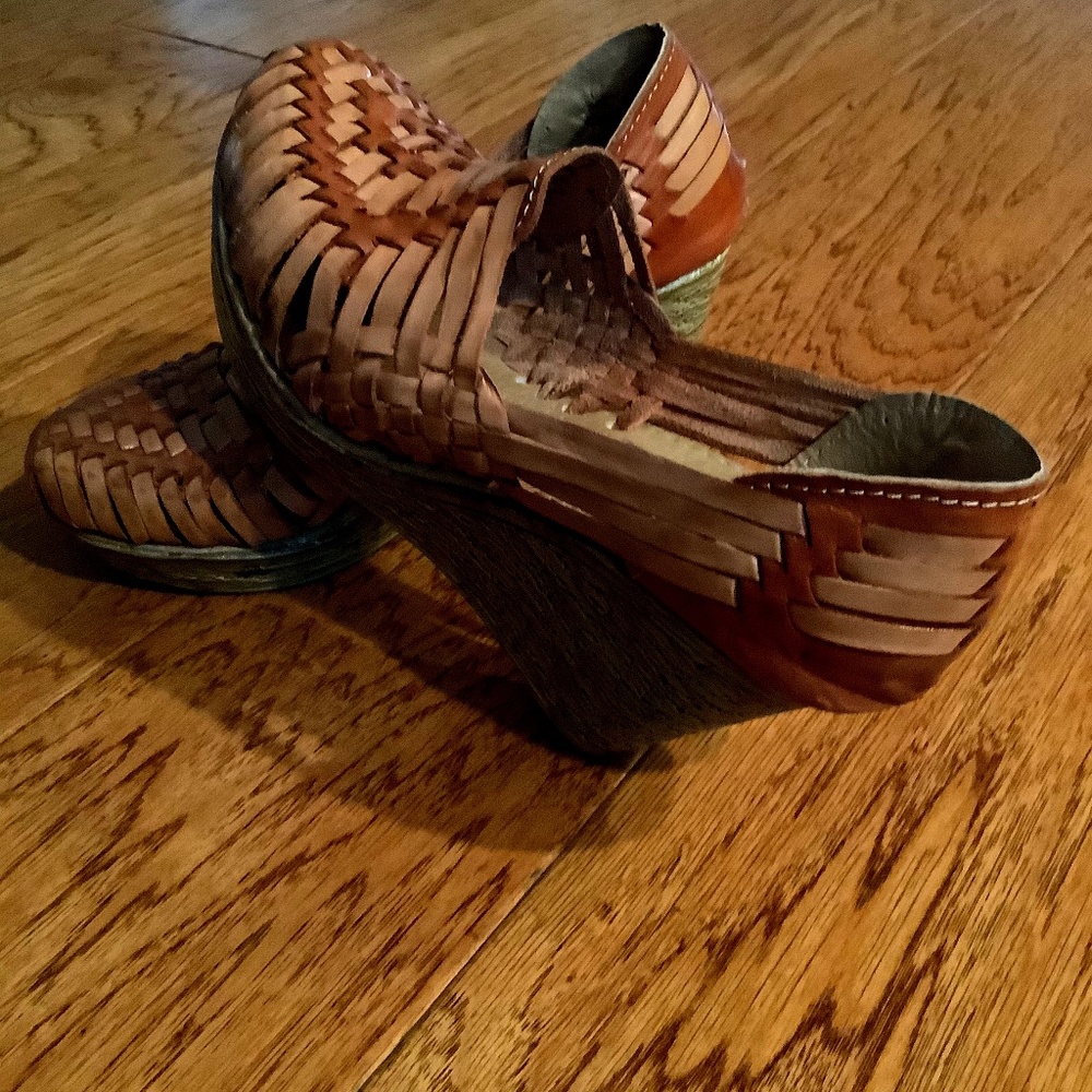 Hurachi wedge Shoes